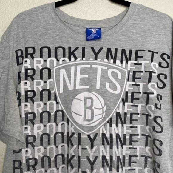 UNK NBA Blue Label Gray Brooklyn Nets Spellout Tee Large - Picture 2 of 6